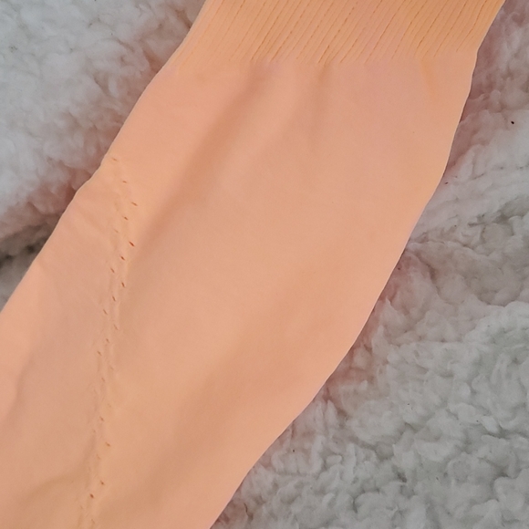 41. *view pics* Free People Good Karma Hi-Neck Layer Top Morning Sun - Picture 4 of 17